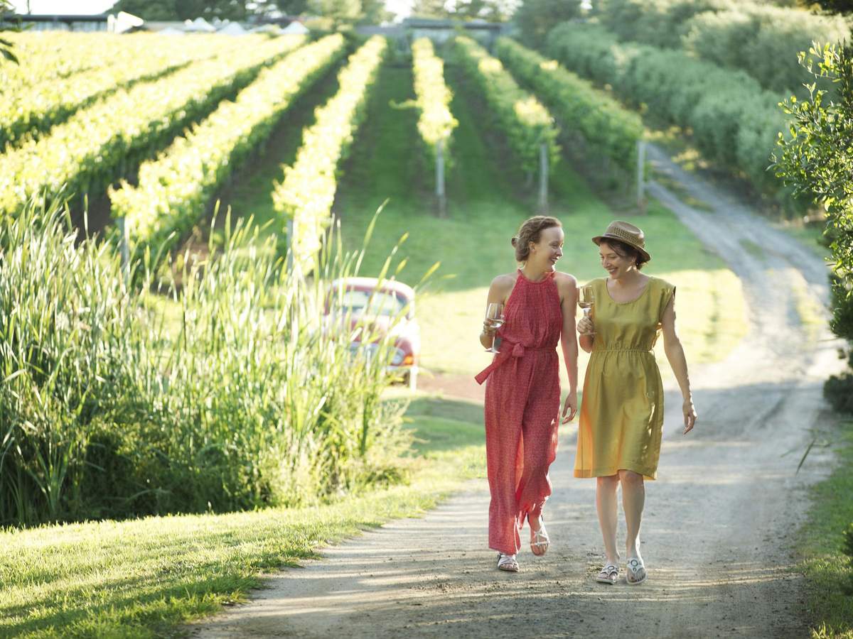 Mornington Peninsula Food & Wine Taste Trail Wine tasting