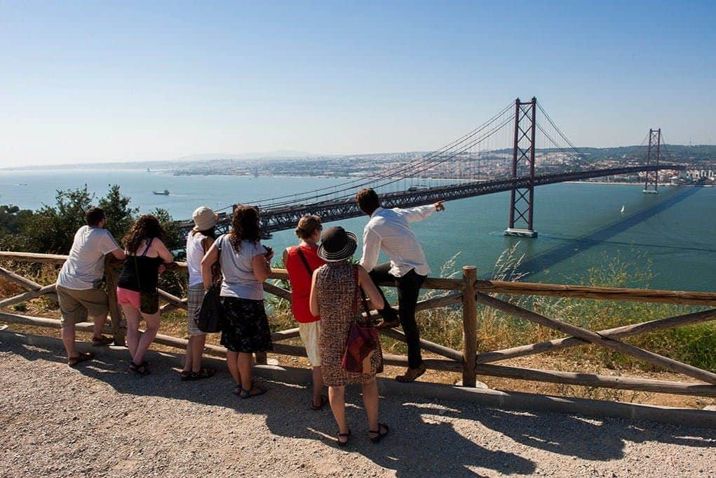 Arrábida & Sesimbra: Full-Day Wine Tour from Lisbon + Wine Tasting Views of Lisbon