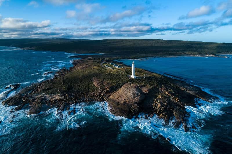 Margaret River, Mammoth Cave & Cape Leeuwin Lighthouse: Guided Tour + Lunch