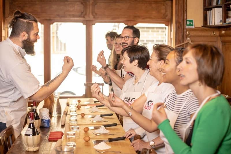 Florence: Tagliatelle, Ravioli & Tiramisu Cooking Class + Unlimited Wine