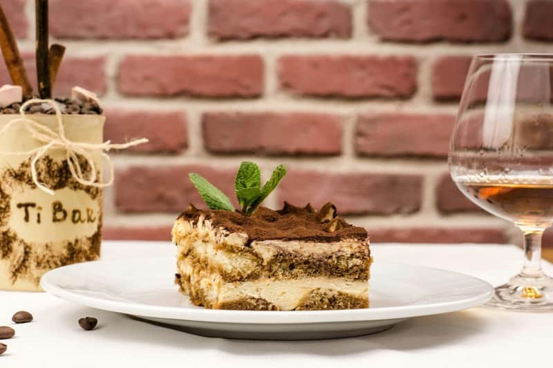 Milan: Small-Group Wine & Food Tour
