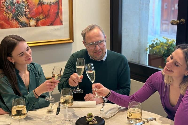 Sparkling Wine & Food Experience