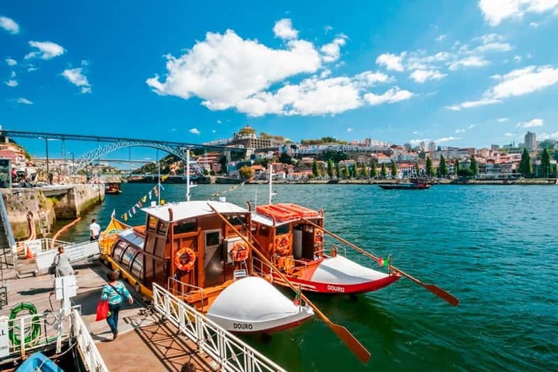 Porto: Full Day City Tour by Bus with Wine Cellar and Cruise