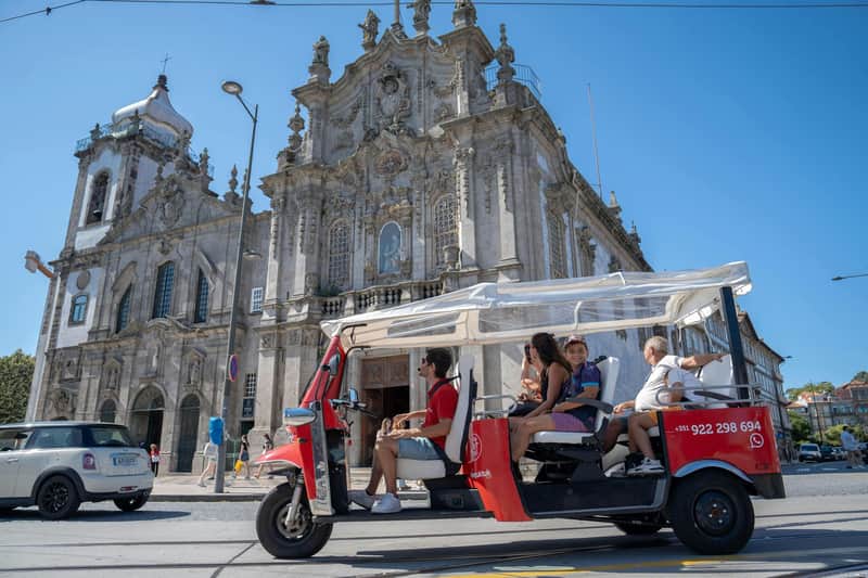 Porto: Guided Tuk Tuk Tour + Visit to Port Wine Cellar with Tasting + Cruise
