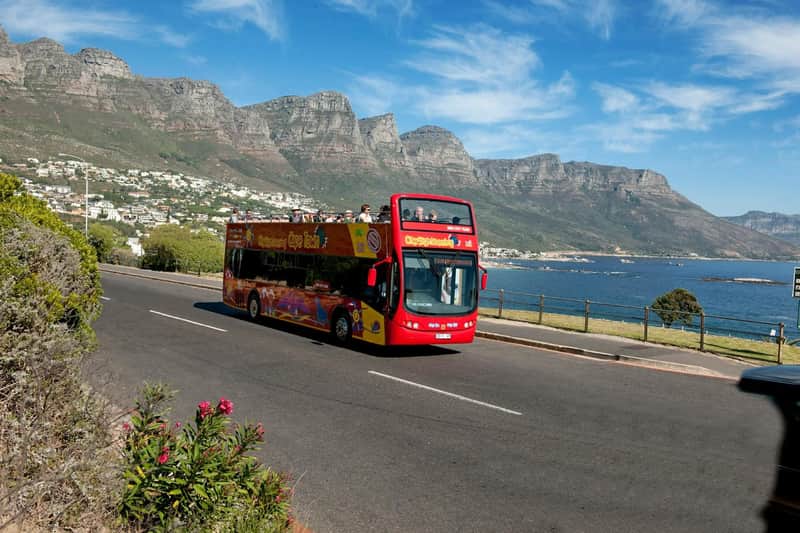 Cape Town: Hop-on Hop-off Bus Tour + Roundtrip Table Mountain Aerial Cableway