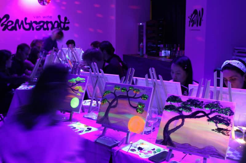Amsterdam: Paint and Sip in the Dark