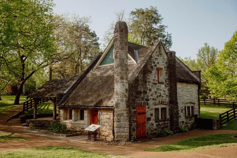 Journey to Jubilee Historic Tour + Wine Tasting
